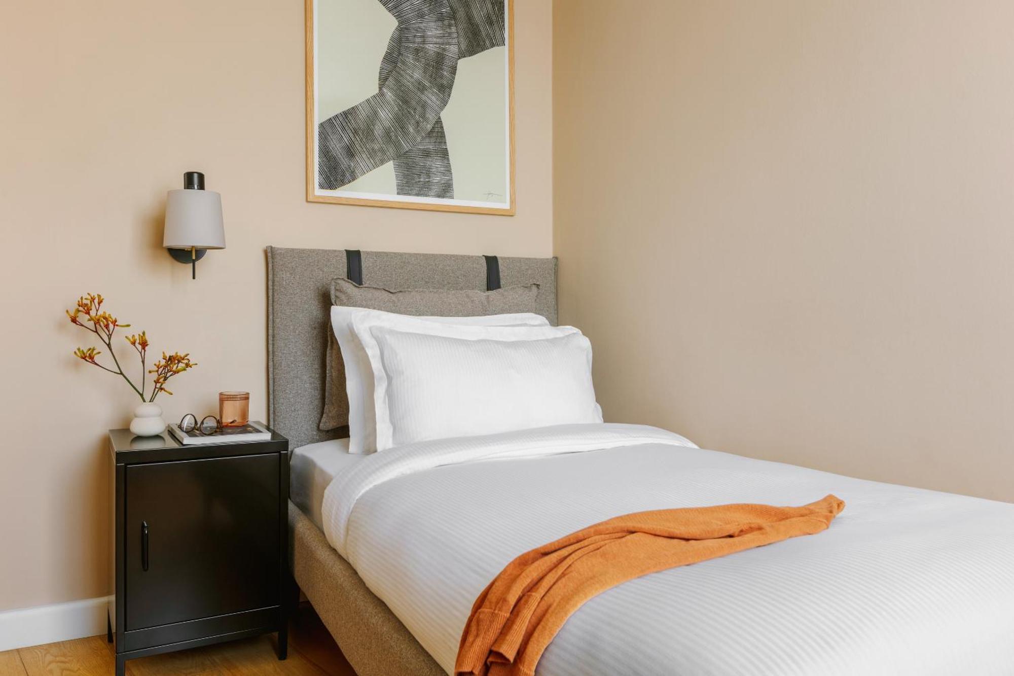 Sonder The Bard Aparthotel London Bagian luar foto